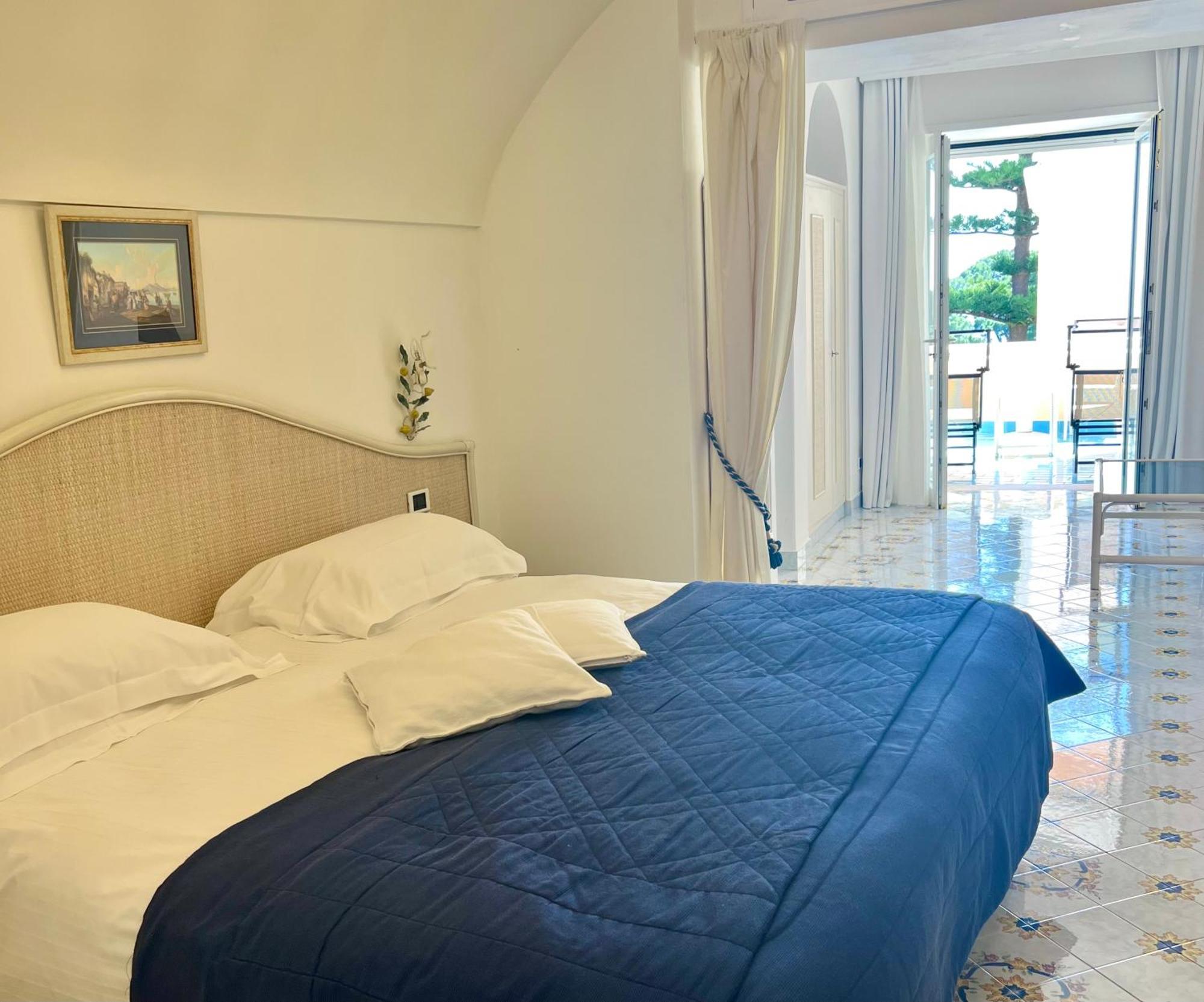 La Vega Hotell Capri Rum bild
